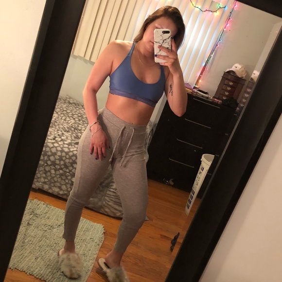 Gymshark Slounge Leggings - Picture 3 of 3